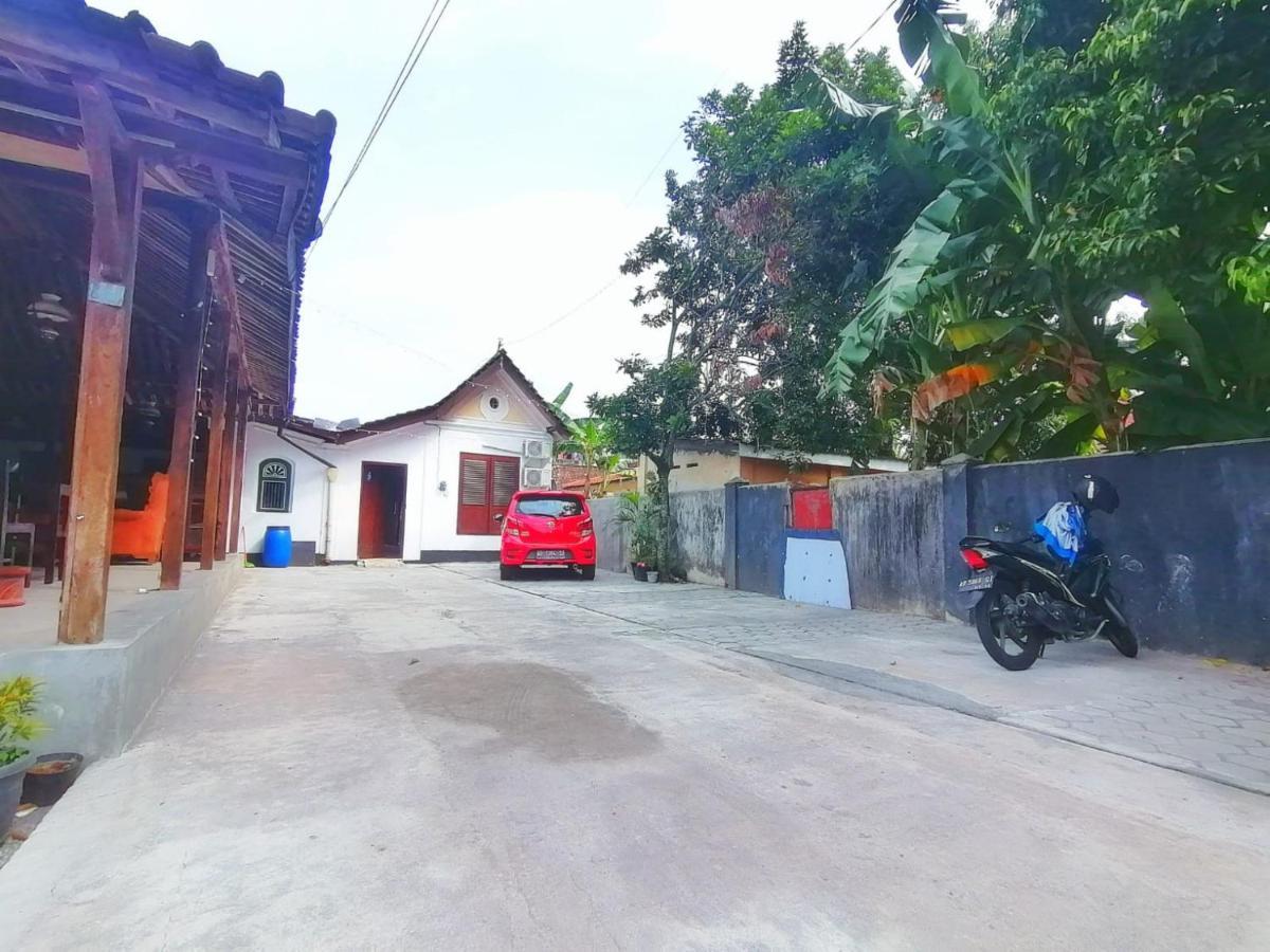 Reddoorz Syariah @ Ndalem Kembang Sore ยอกยาการ์ตา ภายนอก รูปภาพ