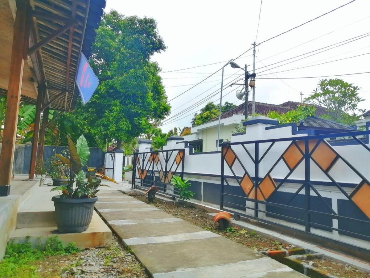 Reddoorz Syariah @ Ndalem Kembang Sore ยอกยาการ์ตา ภายนอก รูปภาพ