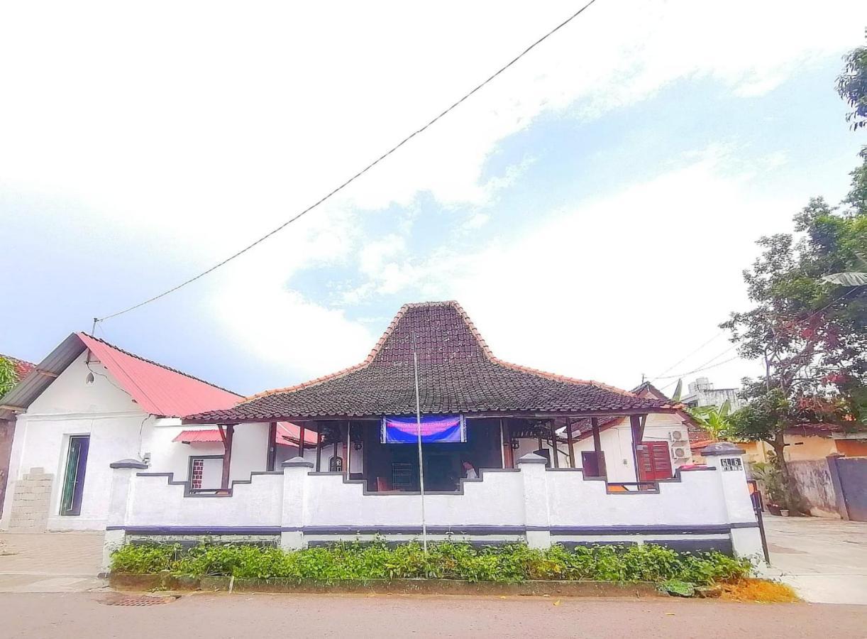 Reddoorz Syariah @ Ndalem Kembang Sore ยอกยาการ์ตา ภายนอก รูปภาพ