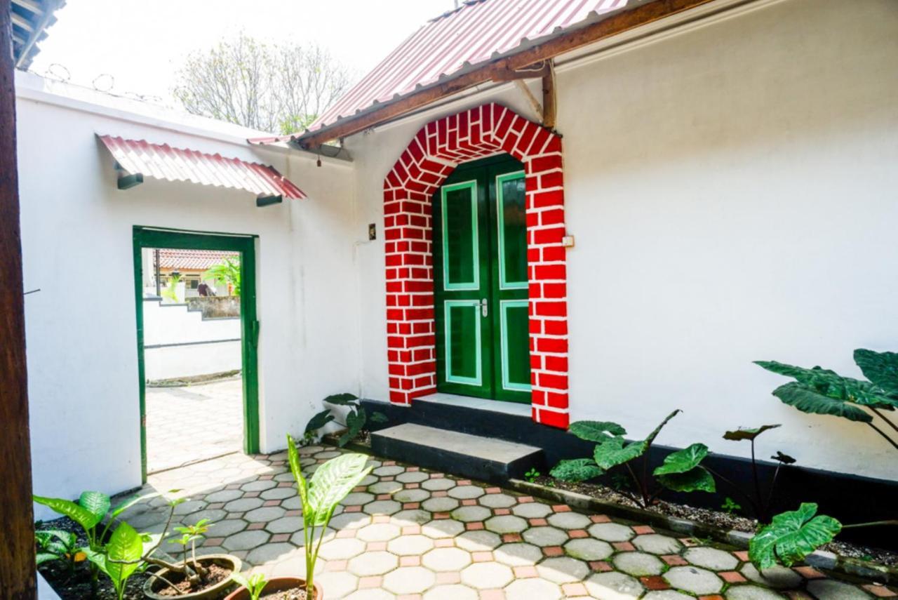Reddoorz Syariah @ Ndalem Kembang Sore ยอกยาการ์ตา ภายนอก รูปภาพ