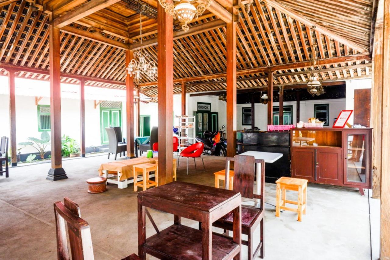 Reddoorz Syariah @ Ndalem Kembang Sore ยอกยาการ์ตา ภายนอก รูปภาพ